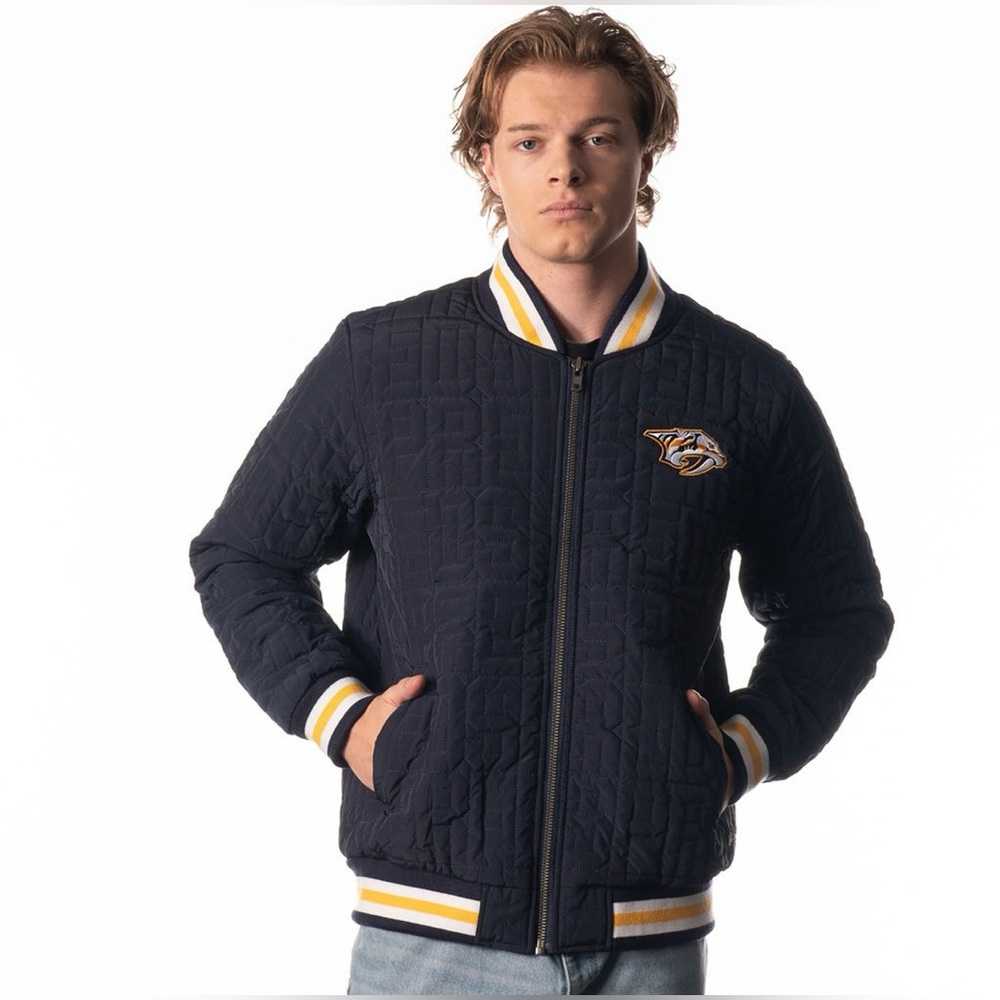 WILD COLLECTIVE NASHVILLE PREDATORS JACKET-QUILTED BOMBER NAVY